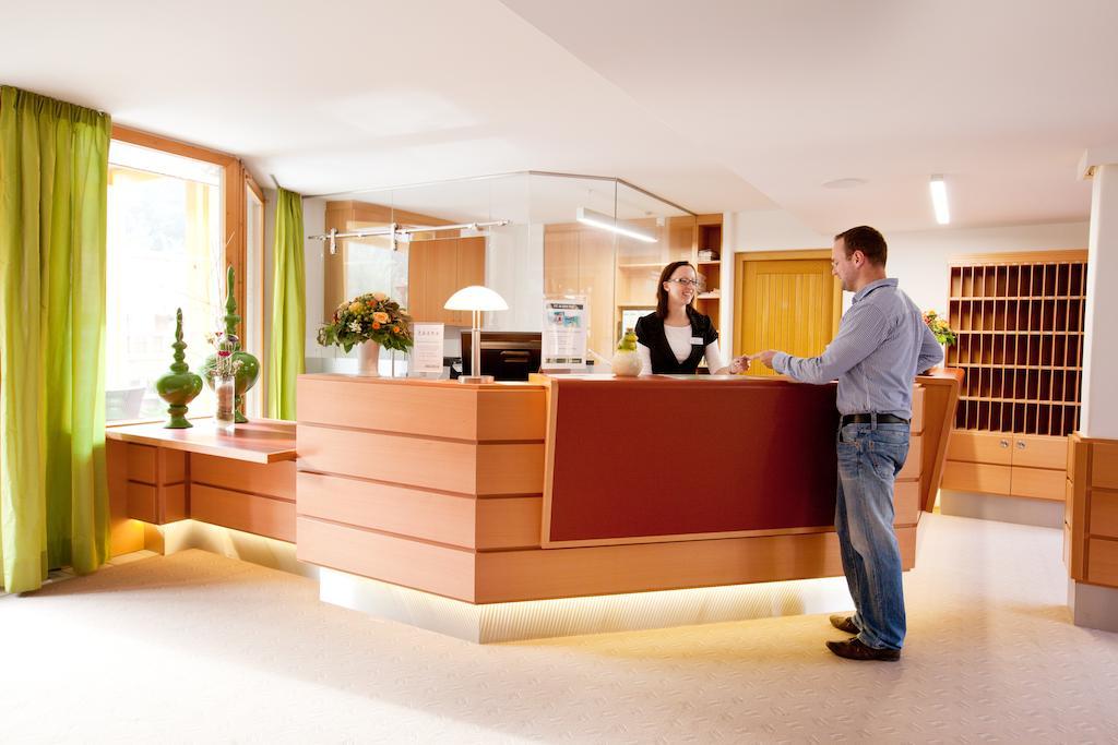 Hotel Und Appartementhof Waldeck Бад-Фюссінг Екстер'єр фото